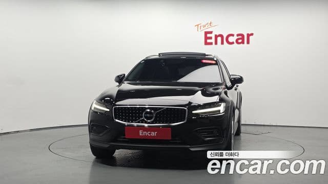 Volvo V60 Cross Country 2019 — Şəkil 3/20