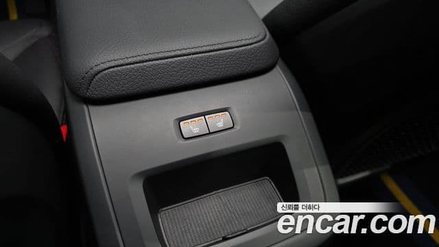 Volvo V60 Cross Country 2019 — Şəkil 19/20