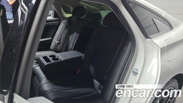 Kia K8 2025 — фото 12 из 20
