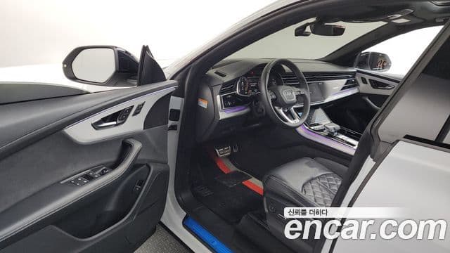 Audi Q7 2023 — Şəkil 10/20