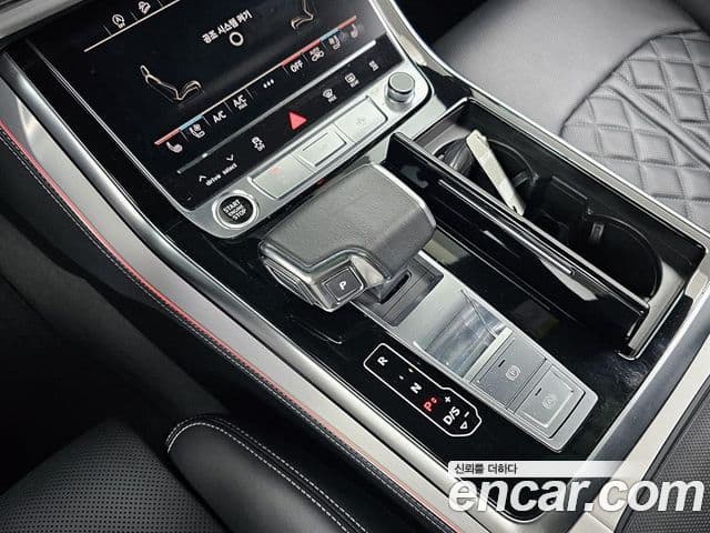 Audi Q7 2023 — Фото 7/20