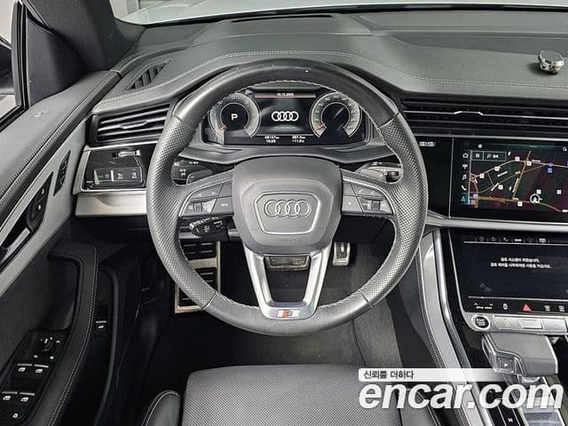 Audi Q7 2023 — Фото 12/20