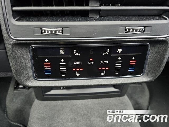 Audi Q7 2023 — Фото 15/20