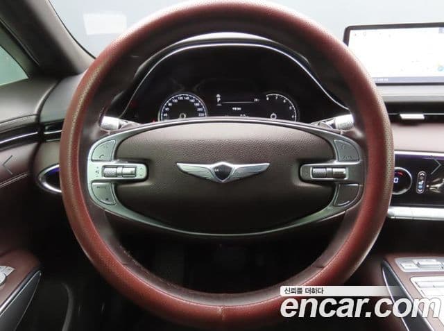 Genesis GV70 2021 — ფოტო 8/20