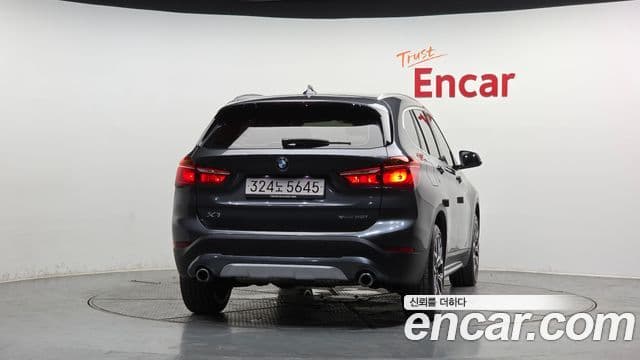 BMW X1 2022 — Şəkil 4/20