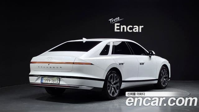 Hyundai Grandeur 2024 — Şəkil 2/20