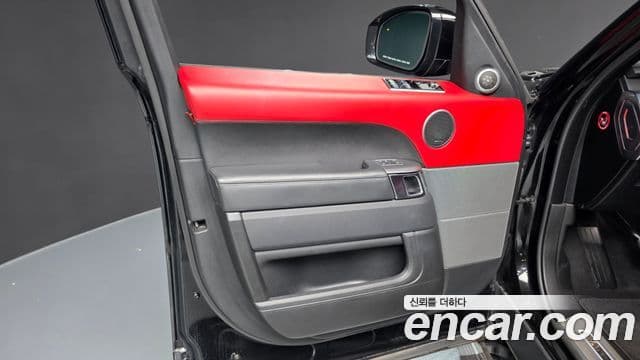 Land Rover Range Rover Sport 2019 — Şəkil 33/37