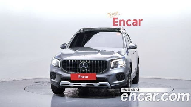 Mercedes-Benz GLB-Class 2021 — ფოტო 3/20