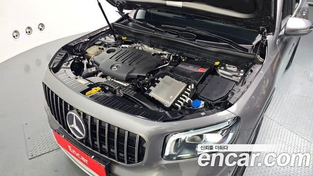 Mercedes-Benz GLB-Class 2021 — ფოტო 6/20