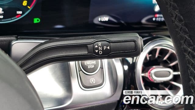 Mercedes-Benz GLB-Class 2021 — ფოტო 9/20