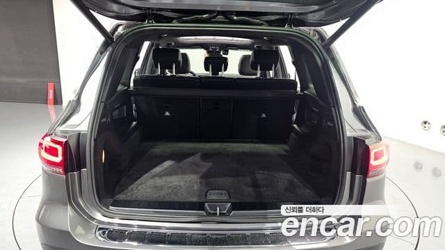 Mercedes-Benz GLB-Class 2021 — Photo 18/31
