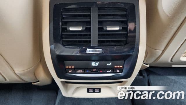 BMW X3 2020 — ფოტო 16/20