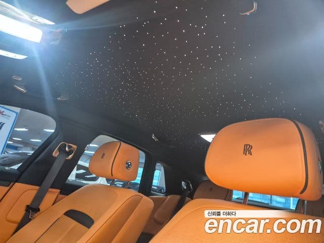 Rolls-Royce Ghost 2022 — ფოტო 18/18