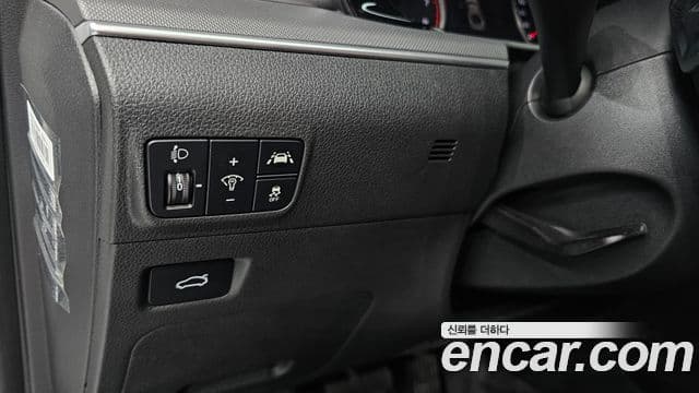 Kia K5 2020 — ფოტო 14/20