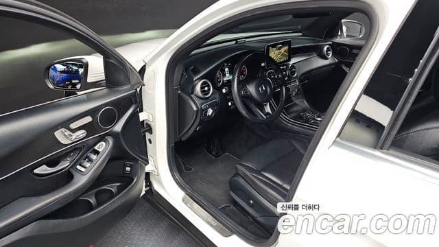 Mercedes-Benz GLC-Class 2019 — Фото 10/20
