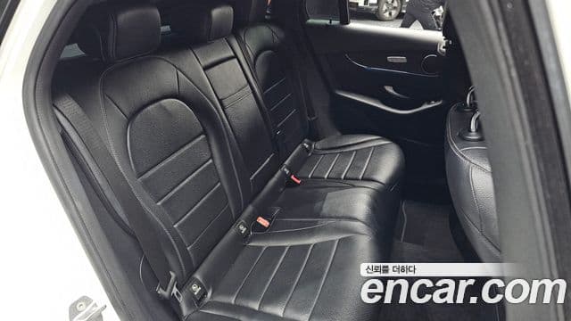 Mercedes-Benz GLC-Class 2019 — Фото 12/20