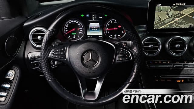 Mercedes-Benz GLC-Class 2019 — Фото 13/20