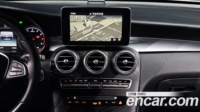 Mercedes-Benz GLC-Class 2019 — Фото 15/20