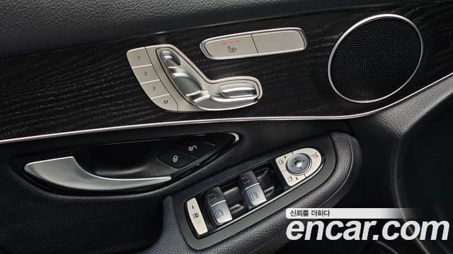 Mercedes-Benz GLC-Class 2019 — Фото 18/20