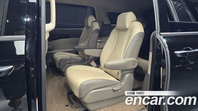 Kia Carnival 2024 — Фото 12/20