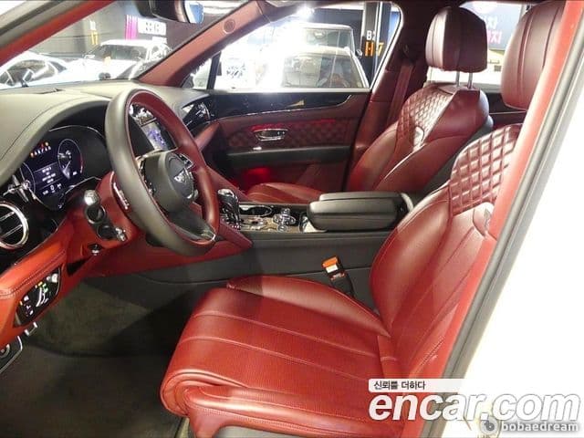 Bentley Bentayga 2022 — Şəkil 7/20