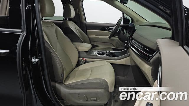 Kia Carnival 2024 — ფოტო 10/20