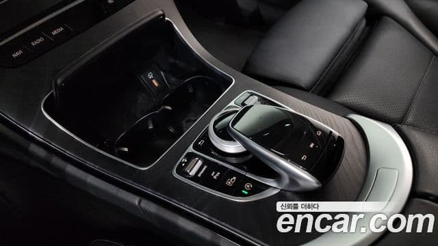Mercedes-Benz C-Class 2019 — Şəkil 20/20