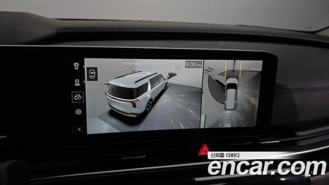 Kia Carnival 2024 — ფოტო 16/20