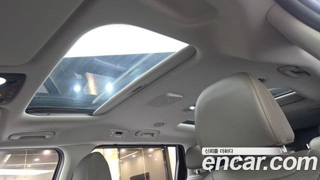 Kia Carnival 2024 — ფოტო 20/20