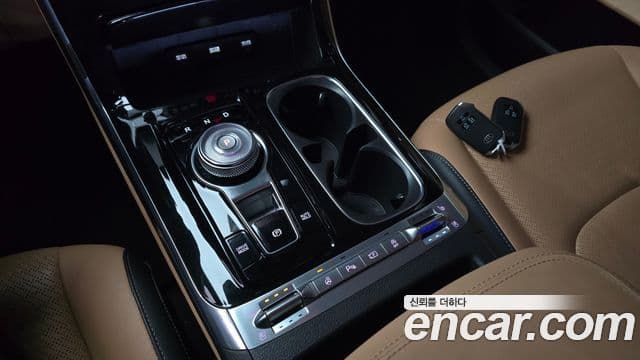 Kia Carnival 2021 — Фото 9/20