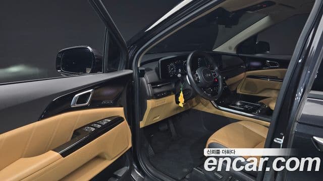 Kia Carnival 2021 — Фото 10/20