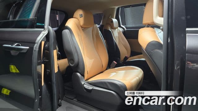 Kia Carnival 2021 — Фото 11/20
