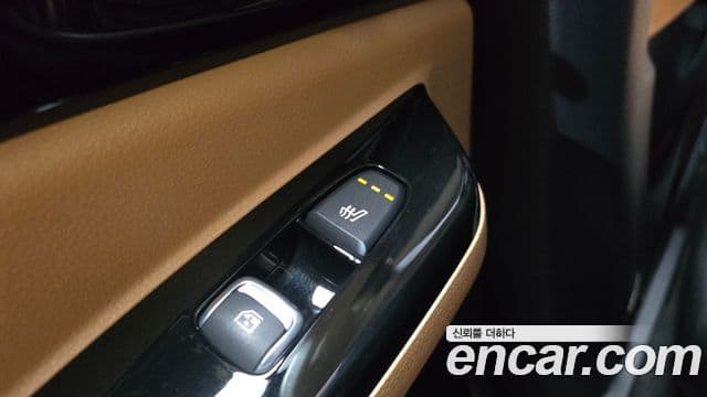 Kia Carnival 2021 — Фото 18/20