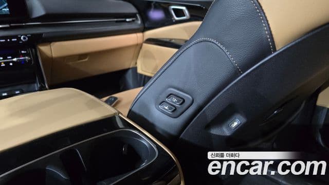 Kia Carnival 2021 — Фото 19/20