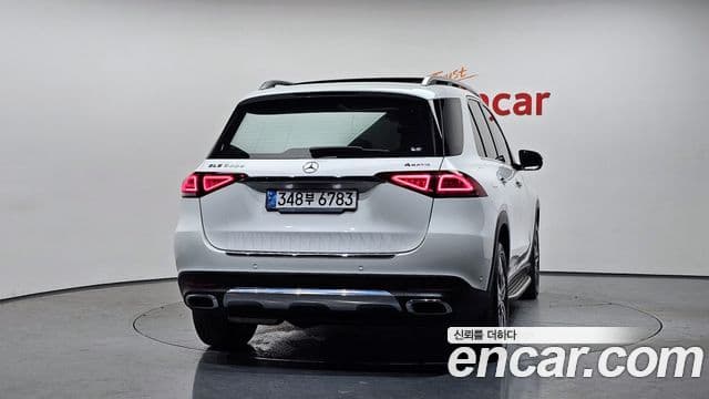 Mercedes-Benz GLE-Class 2020 — фото 4 из 20