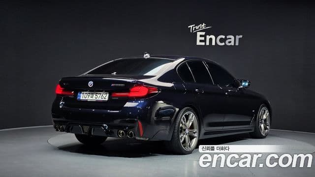 BMW 5 Series 2023 — ფოტო 2/20
