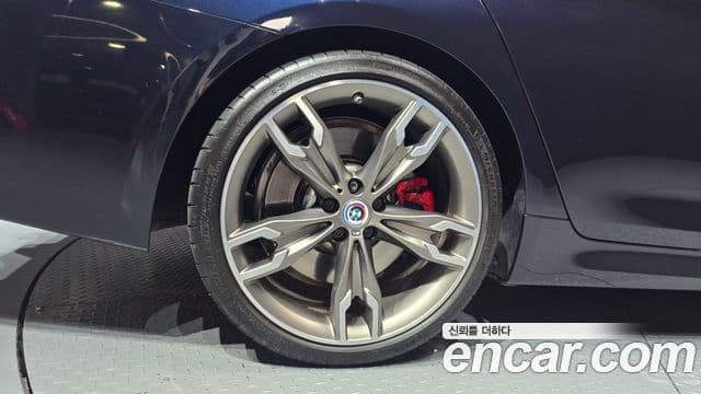 BMW 5 Series 2023 — ფოტო 5/20