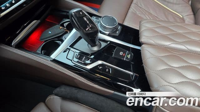 BMW 5 Series 2023 — ფოტო 9/20