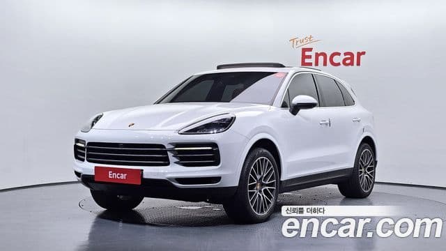 Porsche Cayenne 2019 — ფოტო 1/20