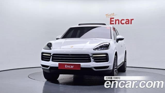 Porsche Cayenne 2019 — ფოტო 3/20