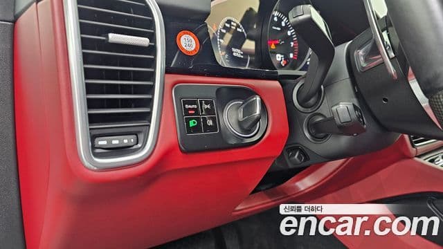 Porsche Cayenne 2019 — фото 15 из 20