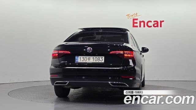 Volkswagen Jetta 2021 — Şəkil 3/20