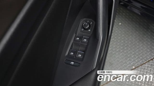 Volkswagen Jetta 2021 — Şəkil 11/20
