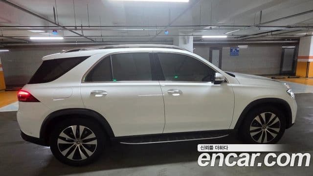 Mercedes-Benz GLE-Class 2026 — Фото 3/20