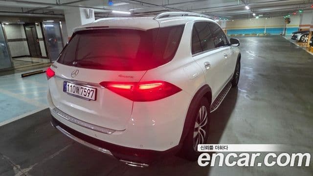 Mercedes-Benz GLE-Class 2026 — Фото 4/20