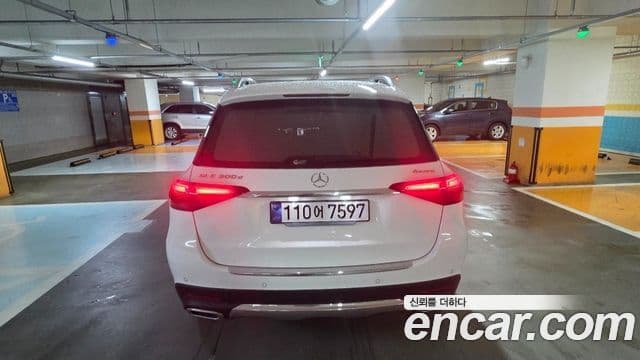 Mercedes-Benz GLE-Class 2026 — Фото 5/20