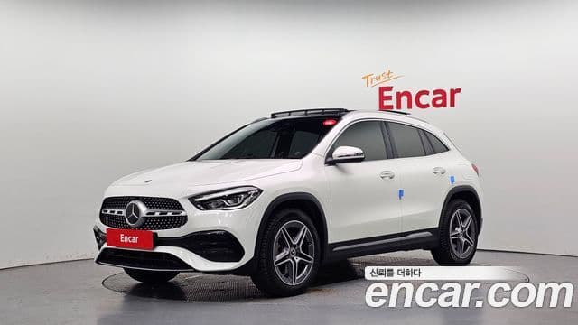 Mercedes-Benz GLA-Class 2022 — Şəkil 1/20