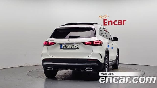 Mercedes-Benz GLA-Class 2022 — Şəkil 4/20