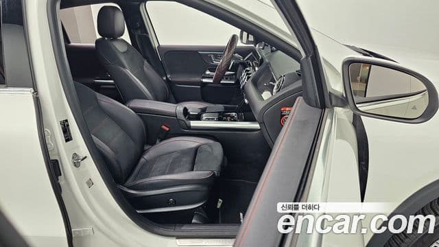 Mercedes-Benz GLA-Class 2022 — Şəkil 10/20