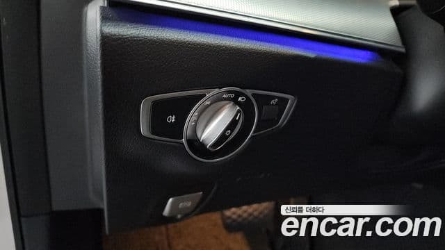 Mercedes-Benz E-Class 2019 — Фото 20/20